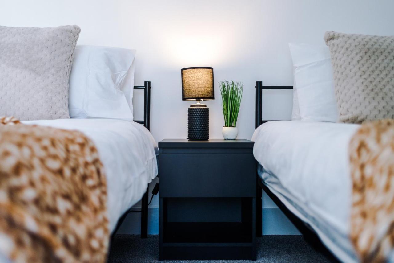 Snug Anfield House, Entire With Free Wifi & Netflix *